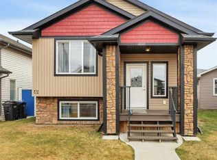 23 W Hampton Cres, Sylvan Lake, AB T4S0N2