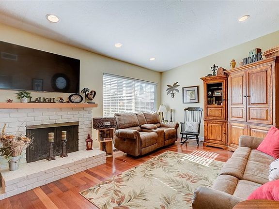 4th image of 6670 Amberly St