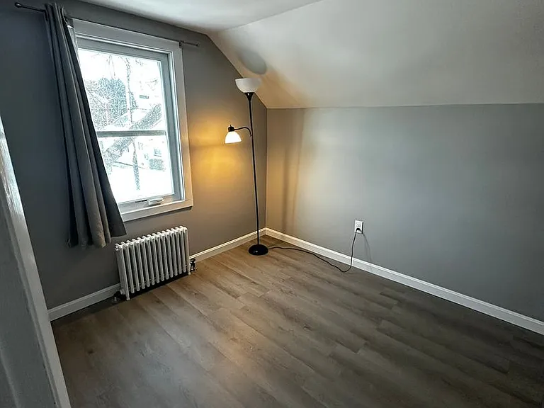 176 Park St — Photo 4