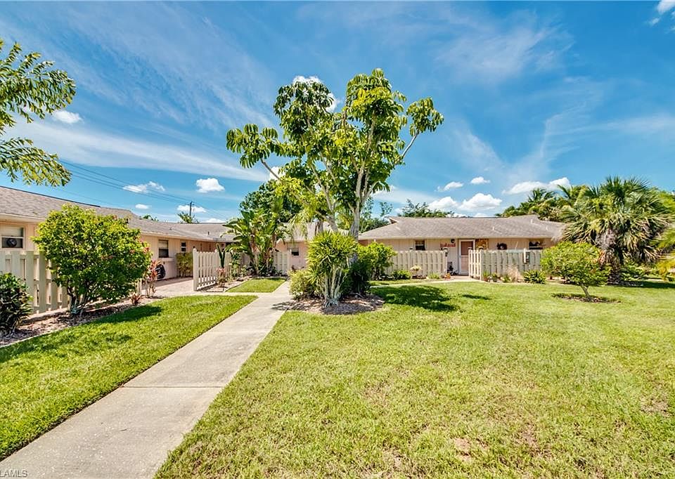 1st image of 4262 Island Cir #2