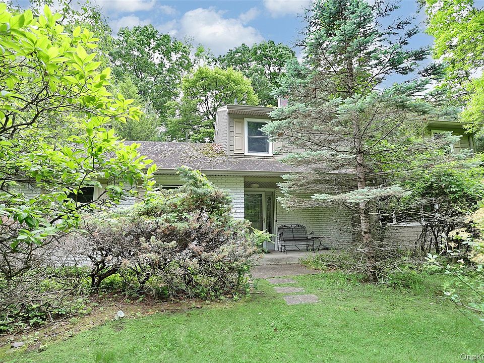 1st image of 8 Swallow Avenue