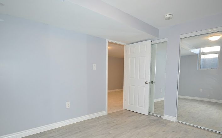 2nd image of 3472 Beau Rivage Cres #1