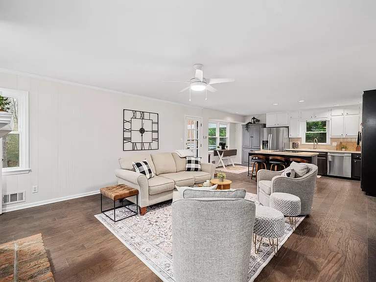Garden Lane Dr — Photo 18