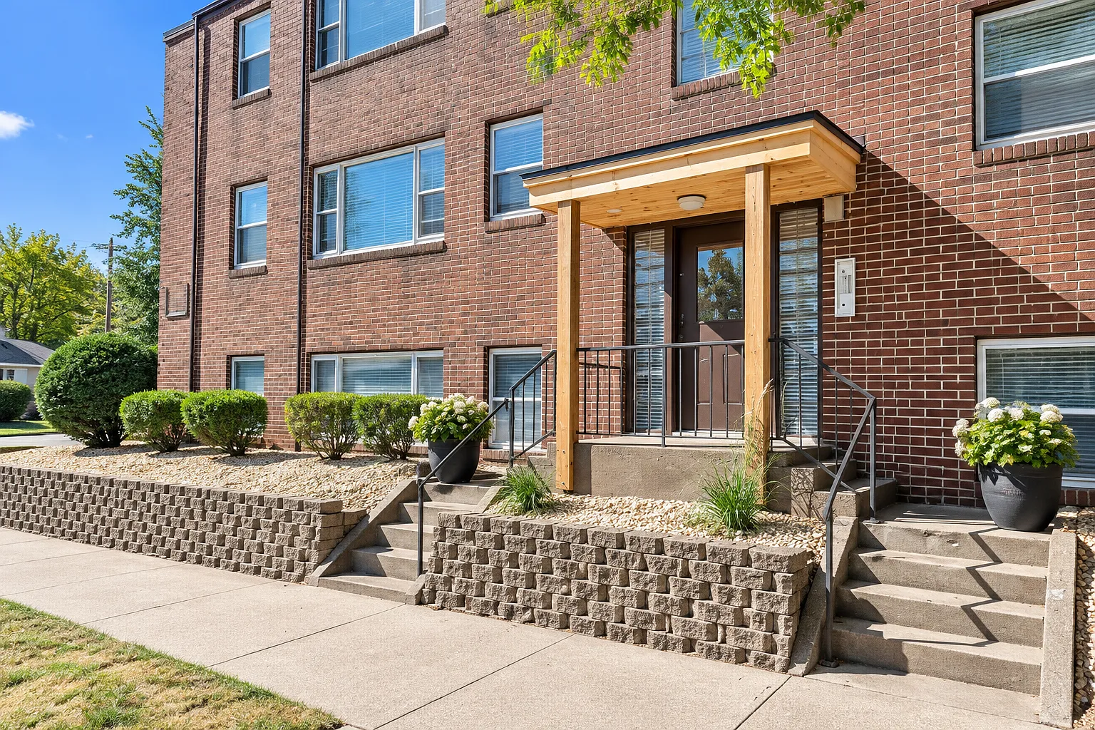 1 bed, $1,049 — Photo 2