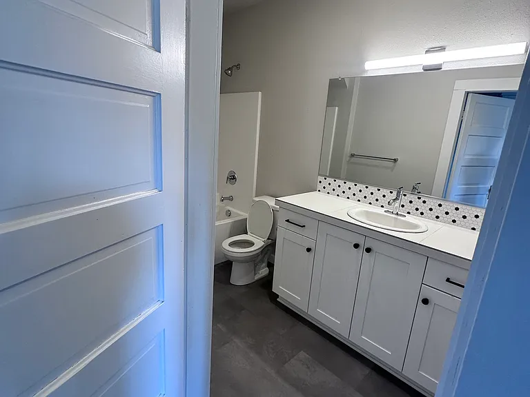 13985 S Leland Rd — Photo 14