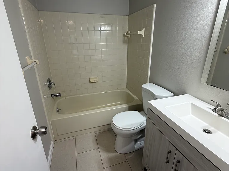 4806 S Semoran Blvd #206 — Photo 9