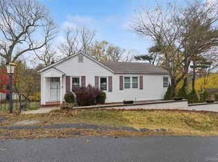 31 Amityville Road, Sound Beach, NY 11789