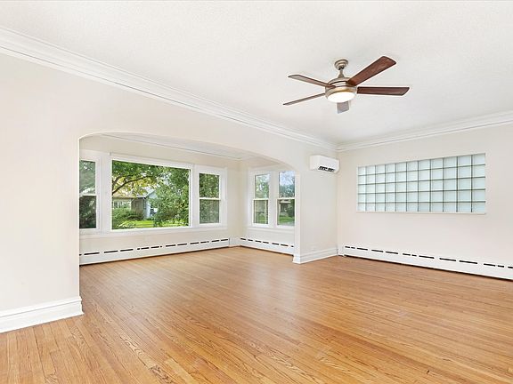 4th image of 323 N Taylor Ave