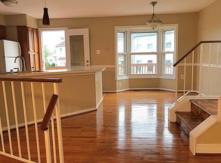 10465 Saint Croix Ln, Manassas, VA 20109