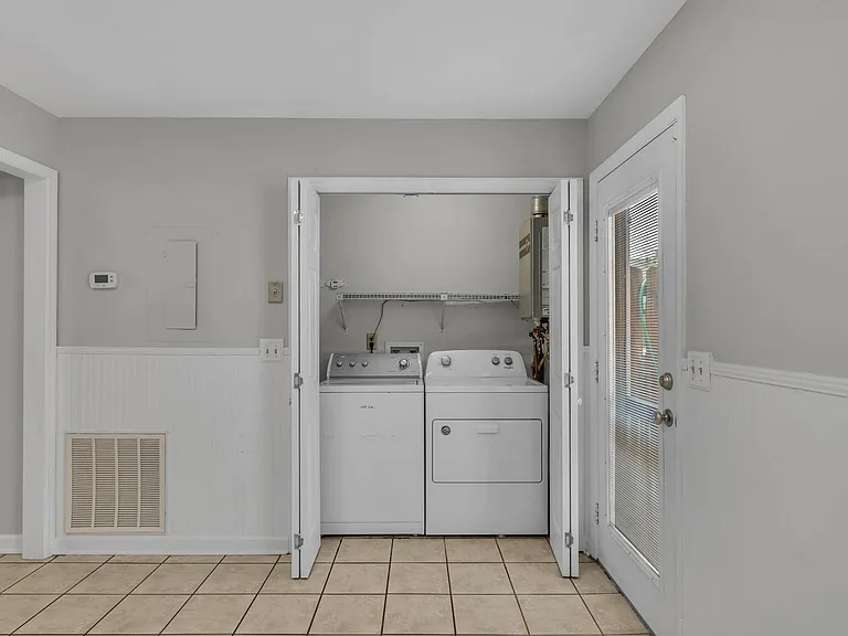908 Brentwood Point — Photo 10