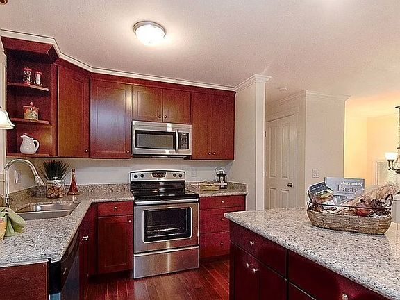3rd image of 15118 119th Ave NE