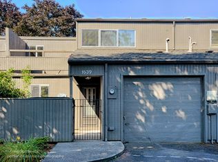 1639 NW Eastbrook Ct, Beaverton, OR 97006
