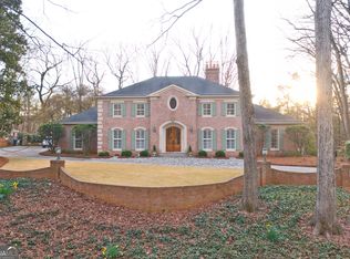 4124 Whitewater Creek Rd NW, Atlanta, GA 30327