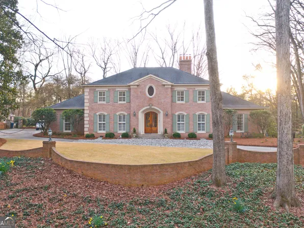 4124 Whitewater Creek Rd NW, Atlanta, GA 30327