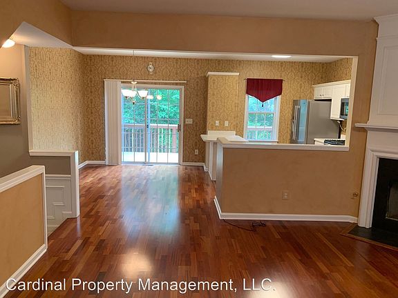 4th image of 5102 Manerdale Dr SE