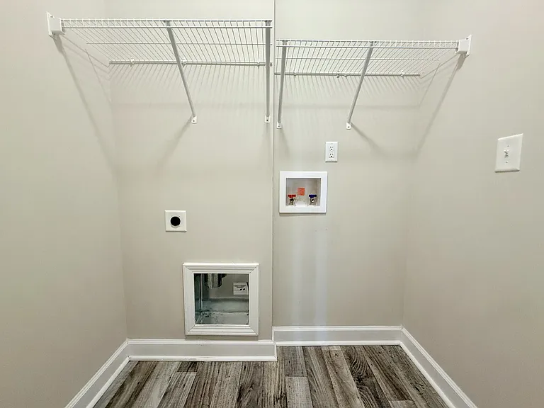 1744 Stackhouse Dr — Photo 22