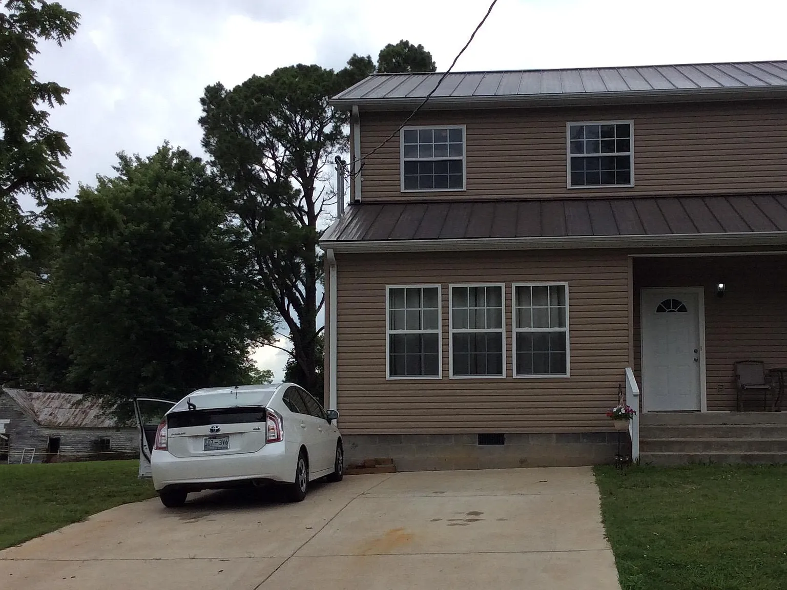 4 bed, 2387 sqft, $2,395 — Photo 4