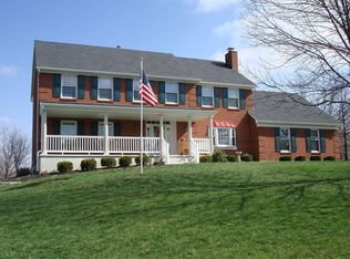 9702 Friar Tuck Dr, West Chester, OH 45069