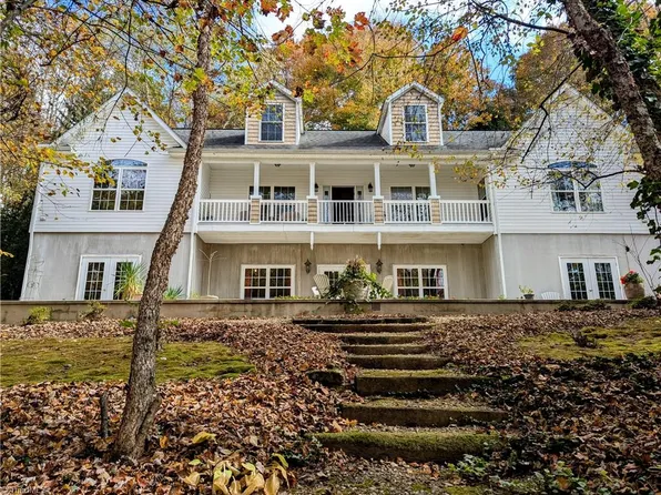 4012 Sunset Dr, Boonville, NC 27011