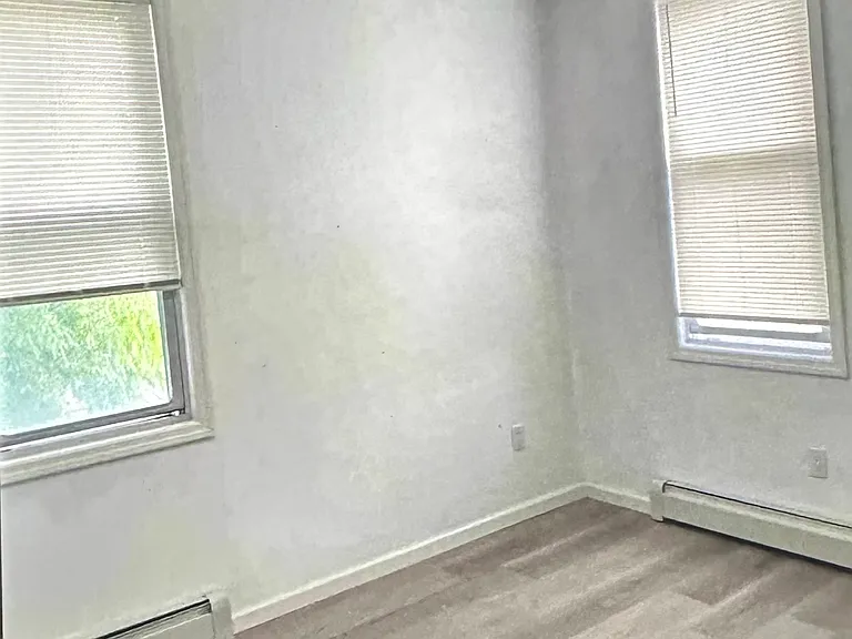13-18 126th St #2F — Photo 3