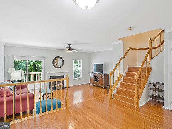 3rd image of 3297 Weymouth Ct