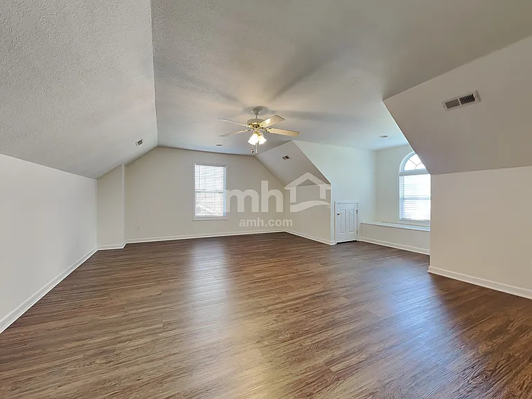 2907 Porchswing Rd — Photo 23