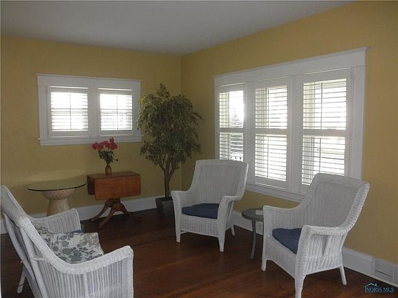 5th image of 3534 Island Ave