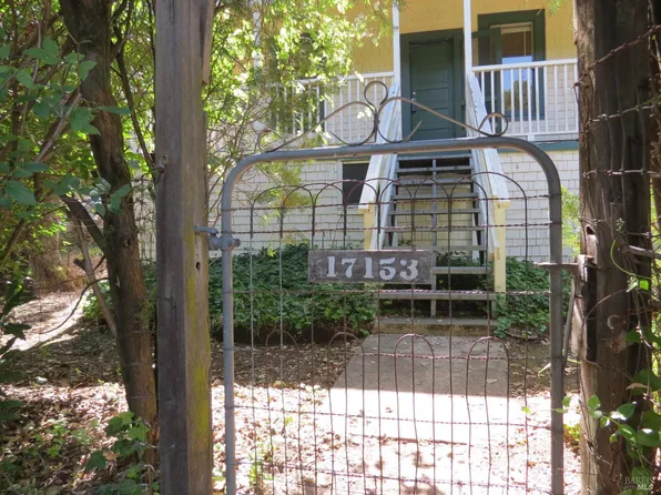 17153 Park Avenue, Sonoma, CA 95476