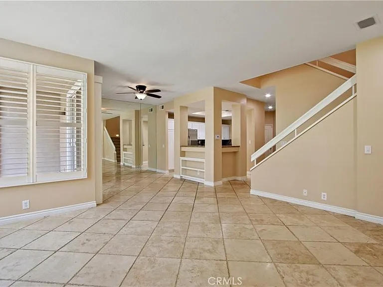 118 Baycrest Ct — Photo 2