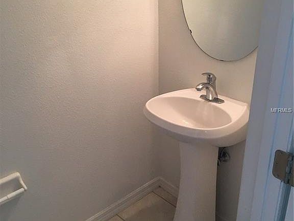 4th image of 4860 Battaglia Blvd