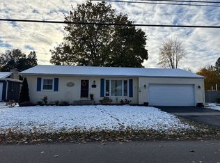 442 W Jackson St, Belvidere, IL 61008