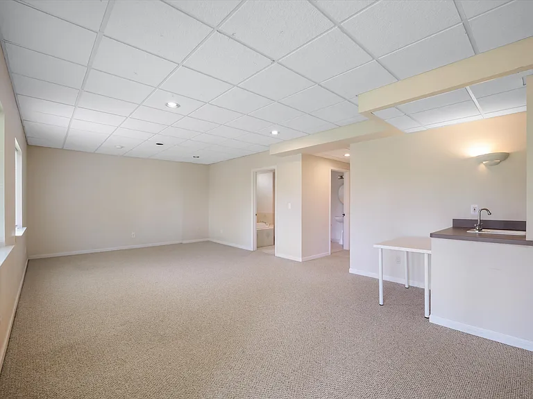 31216 Kingswood Blvd — Photo 43
