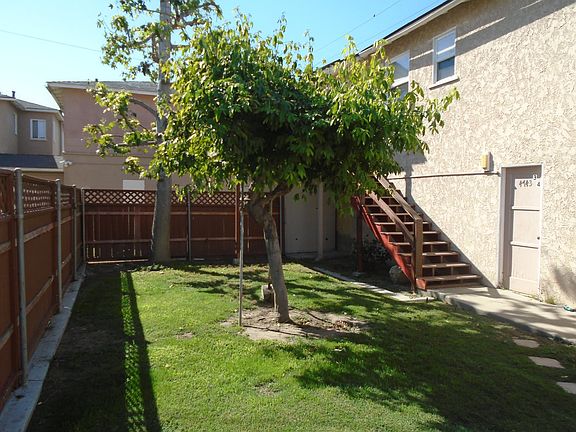 4th image of 4743 3/4 Clark Ave