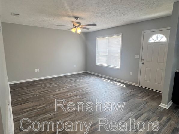 122 1st Ave, Dyersburg, TN 38024