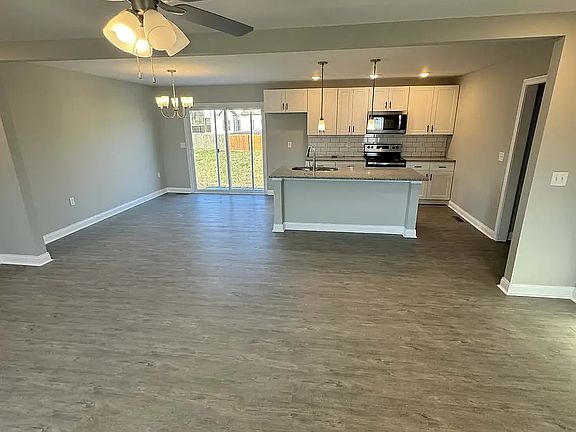 2nd image of 3234 Clover Field Ct