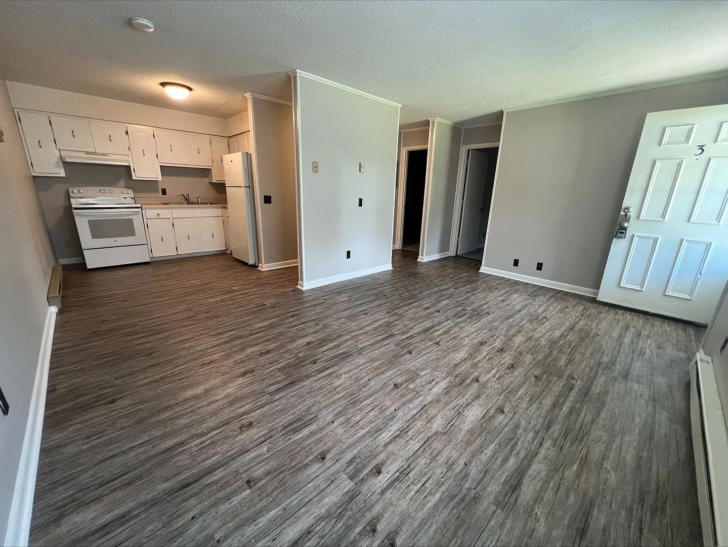 Brookhaven Apartments — Photo 2
