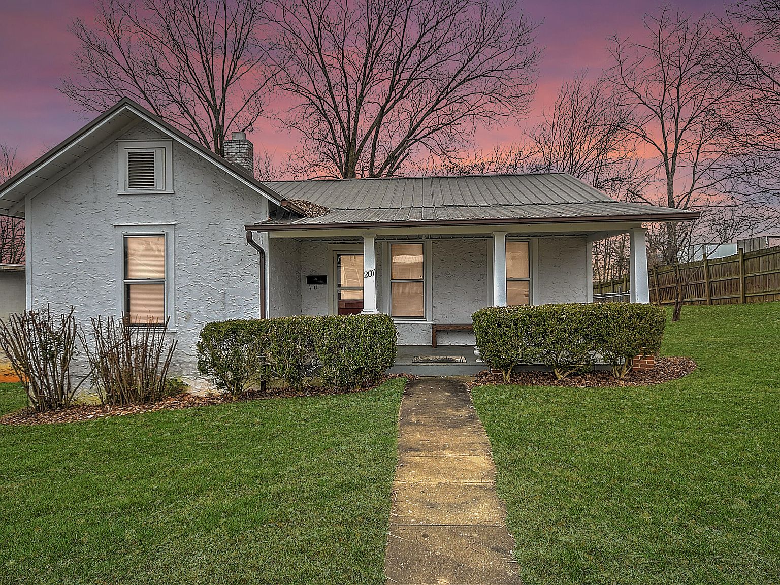 207 Britton St, Greeneville, TN 37745 Zillow