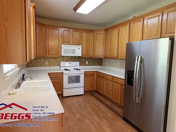 4th image of 1580 Columbine Ct