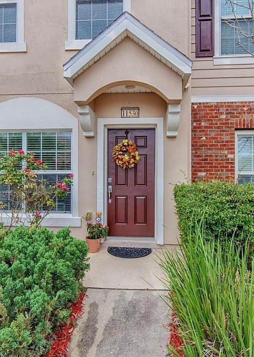 1st image of 11530 Summerview Cir