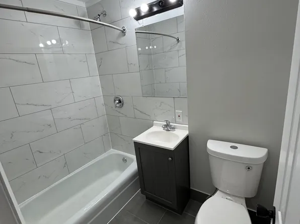 7902 Venus St #6, Loves Park, IL 61111