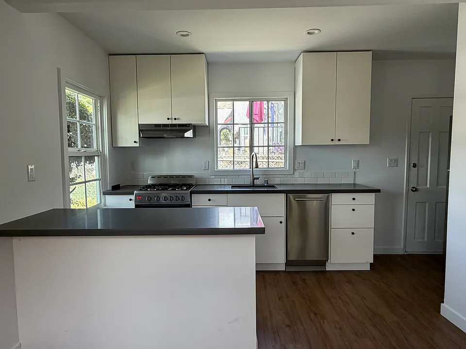 3332 Alice St #3332