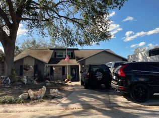 5870 Bambi Dr, Lakeland, FL 33809