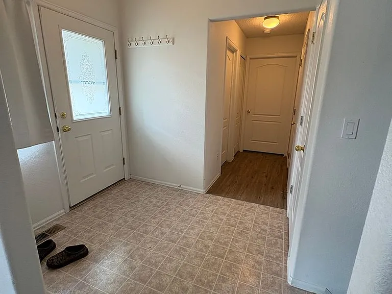 5050 Rill Valley Way — Photo 6