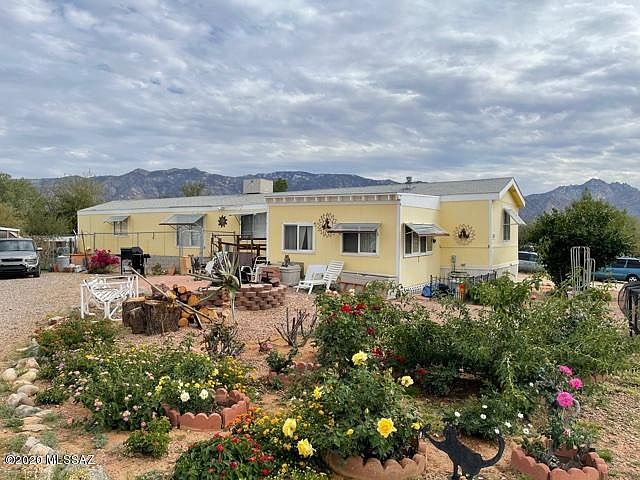 1st image of 15640/50 N Lupine Pl