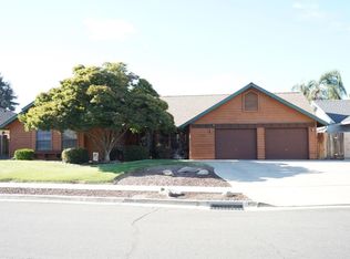 1360 E Thompson Ave, Tulare, CA 93274