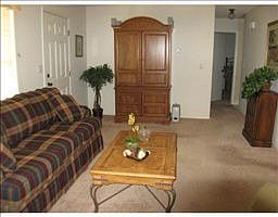1st image of 2845 Lomond Dr