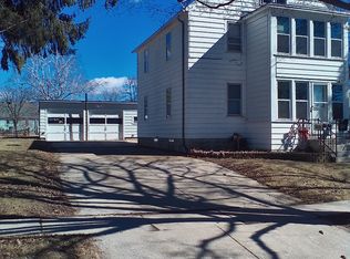 1415 Dakota St, Watertown, WI 53094