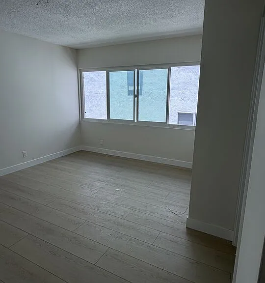 213 S Alexandria Ave #9 — Photo 6