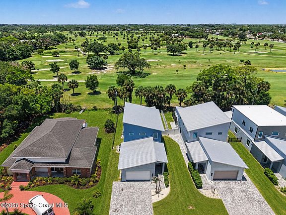 3rd image of 2188 Country Club Rd