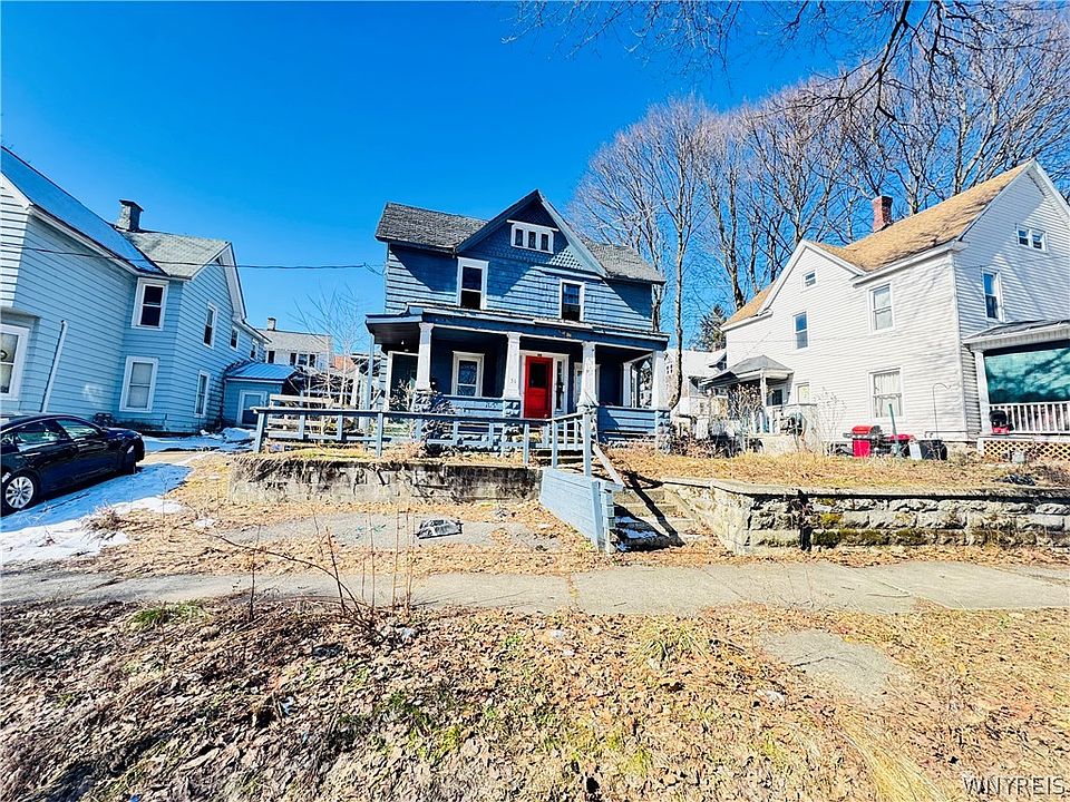 1st image of 51 Bowen St